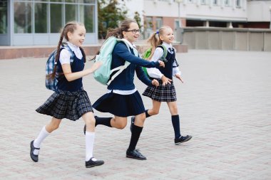 Öğrenci üniforma.