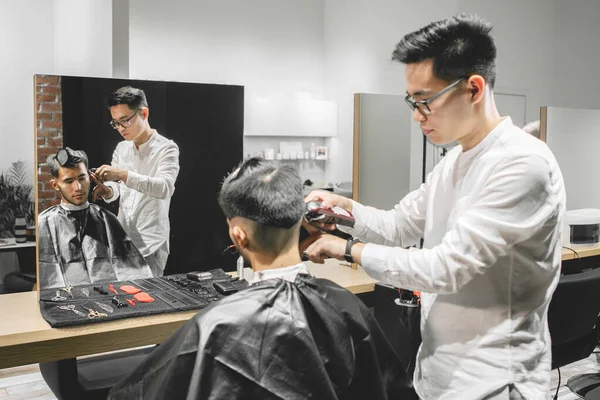 Handsome Young Hairdresser. — Stock Photo, Image