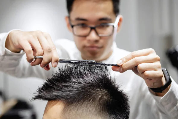 Handsome Young Hairdresser. — Stock Photo, Image