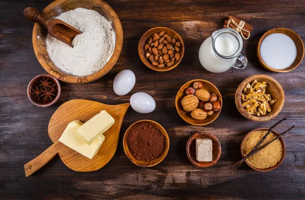 Variation Der Backzutaten Für Weihnachtsplätzchen Und Kuchen — Stockfoto