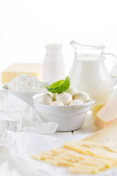 Variation Von Milchprodukten Auf Weißem Hintergrund — Stockfoto
