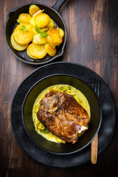 Roaster Pork Knuckle - Cucina tradizionale tedesca, Eisbein — Foto Stock