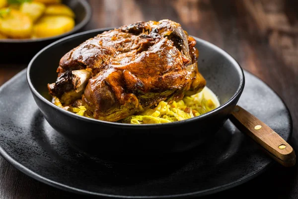 Roaster Pork Knuckle - Traditionele Duitse keuken, Eisbein — Stockfoto