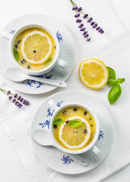 Avgolemono Delicioso Ovo Galinha Grego Sopa Limão Molho Sopa Mediterrânica — Fotografia de Stock