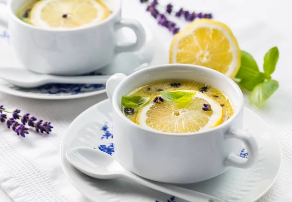 Avgolemono Delicioso Ovo Galinha Grego Sopa Limão Molho Sopa Mediterrânica — Fotografia de Stock