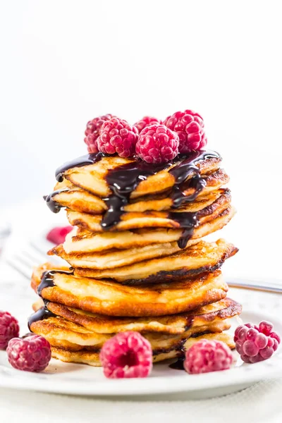 Delicious Cottage Cheese Pancakes Fresh Raspberry Chocolate Sirup Curd Fritters — Stock Photo, Image