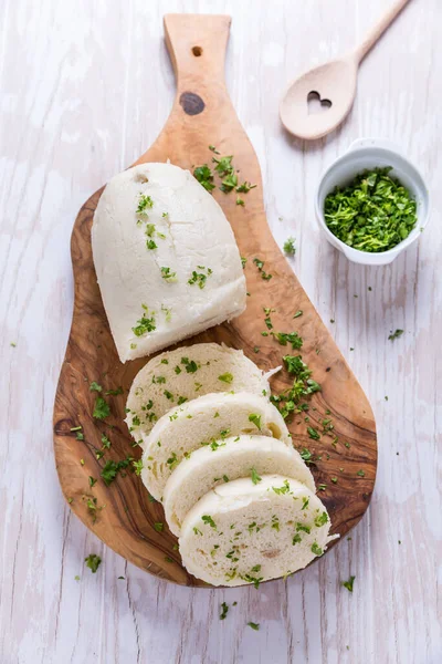 Bolinhos Pão Brancos Knedliky Com Salsa Cozinha Tradicional Checa — Fotografia de Stock