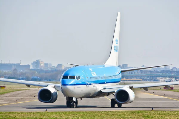 Вид Klm Літак Boeing 737 700 Зареєстрований Бгр Території Варшавського — стокове фото