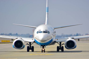 Bu girin hava uçak Boeing 737 Sp-trk Varşova Chopin Havaalanı olarak kayıtlı bir görünümüdür. 1 Şubat 2017. Varşova, Polonya.