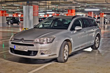 Bu lüks otomobil Citroen C5 III Tourer görülmektedir