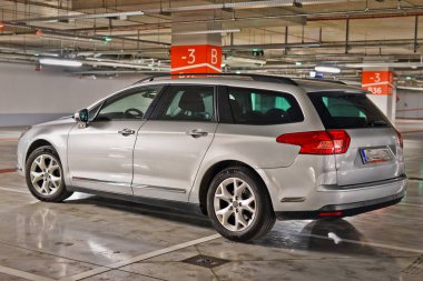 Bu lüks otomobil Citroen C5 III Tourer görülmektedir