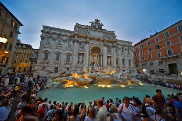 Famous Trevi Fountain View August 2018 Rome Italy — Stock Photo, Image