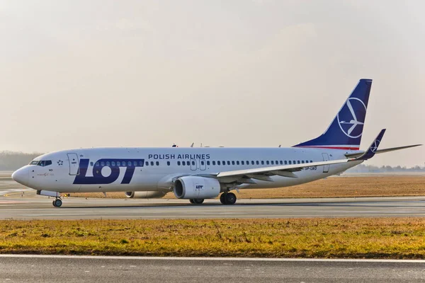 View Pll Lot Plane Boeing 737 89P Registered Lwd Warsaw — Stock Photo, Image