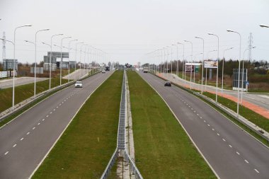 Bu Lublin'deki Solidarnosci otoyolunun manzarası. 16 Nisan 2019. Lublin, Polonya. 