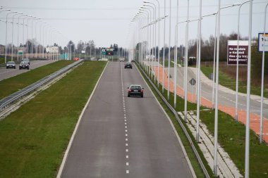Bu Lublin'deki Solidarnosci otoyolunun manzarası. 16 Nisan 2019. Lublin, Polonya. 