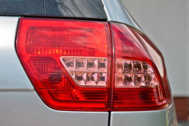 Bu citroen C5 lamba detay bir görünümüdür.