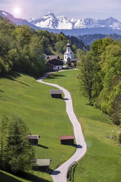 Krajobraz Pobliżu Miasta Garmisch Partenkirchen Górskiego Zugspitze — Zdjęcie stockowe
