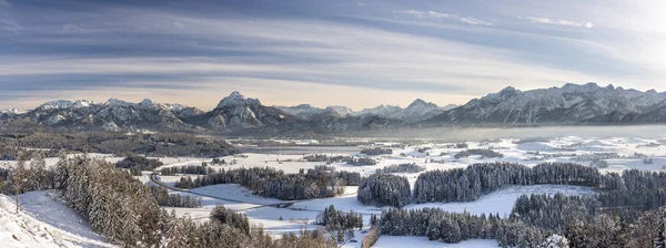 Paisaje rural panorámico en Baviera en invierno —  Fotos de Stock
