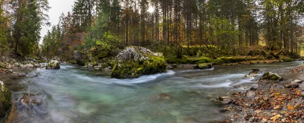 Floden Loisach Vilda Kanjon Närbelägna Staden Garmisch Bayern — Stockfoto