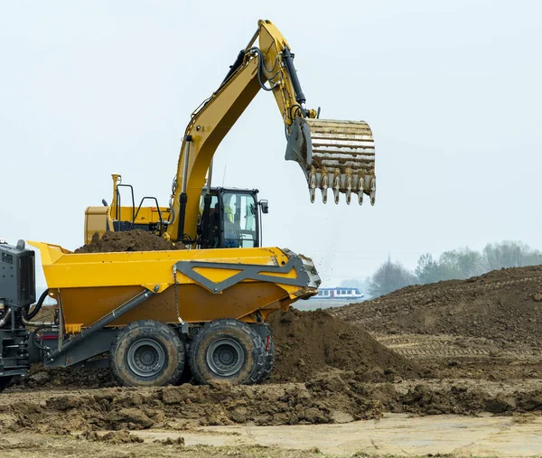 Bouwplaats Met Digger Vrachtwagen — Stockfoto