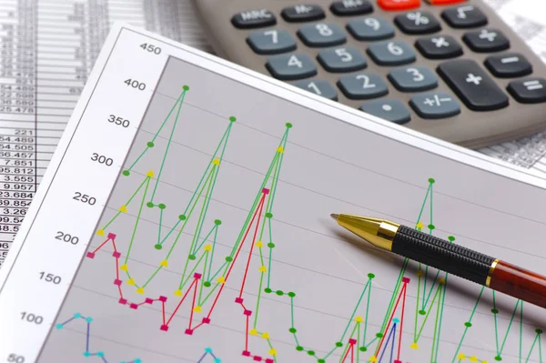 Financial calculation with chart of stock market — Stock Photo, Image