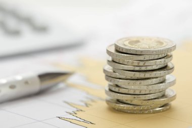  Euro para birimi yığılmış sikkeler