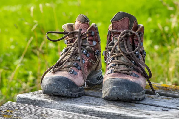 Hiking boots after walking tour — Stock Photo, Image
