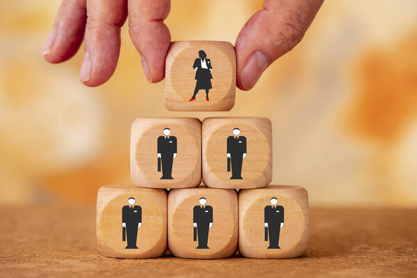  бизнес-стратегия с руководством и персоналом
