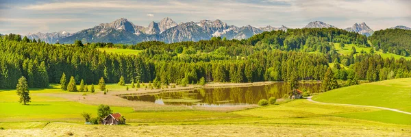 Panoramalandschaft Bayern Mit Bergkette Und See — Stockfoto