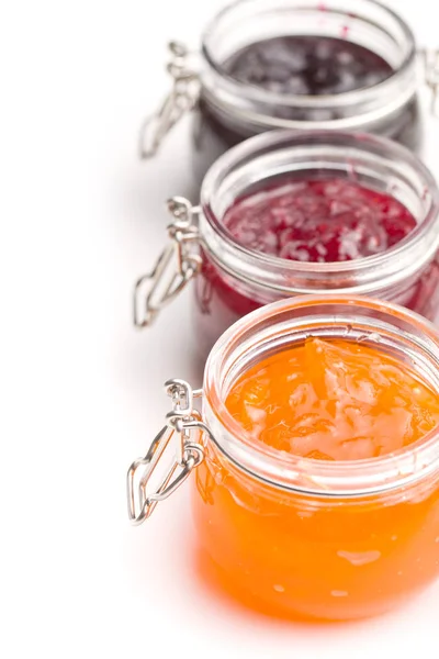 Leckere Fruchtige Marmelade Glas Isoliert Auf Weißem Hintergrund — Stockfoto