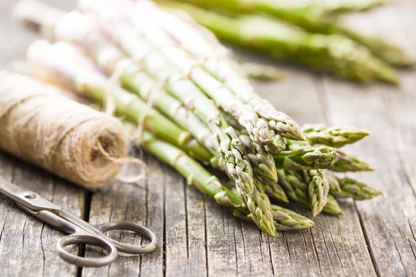 Fresh Green Asparagus Scissors Thread — Stock Photo, Image