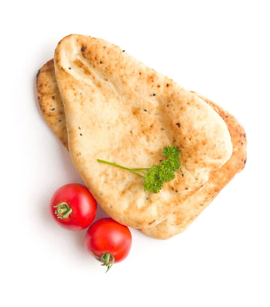 Pan Naan Indio Tomates Aislados Sobre Fondo Blanco — Foto de Stock