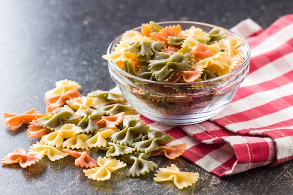 Farfalle Pasta Colorful Italian Pasta Bowl Old Kitchen Table — Stock Photo, Image