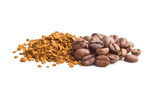 Die Instant Kaffee Und Kaffeebohnen Isoliert Auf Weißem Hintergrund — Stockfoto