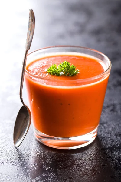 Cam Soğuk Gazpacho Çorbası — Stok fotoğraf