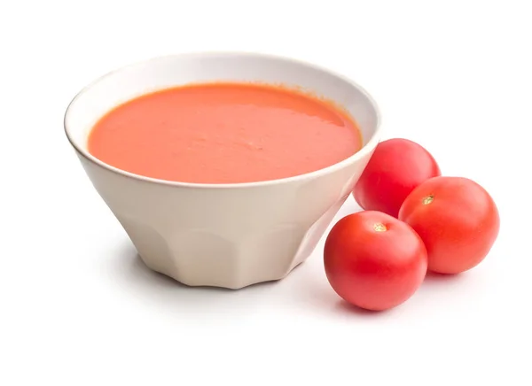 Sopa Gaspacho Frio Tomates Isolados Fundo Branco — Fotografia de Stock