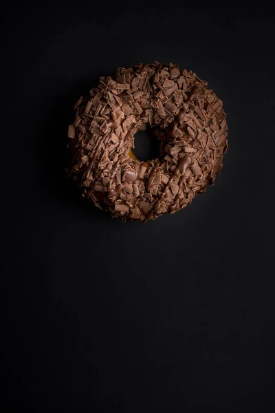 Édes Mázas Fekete Tábla Csokoládéval Fánk — Stock Fotó