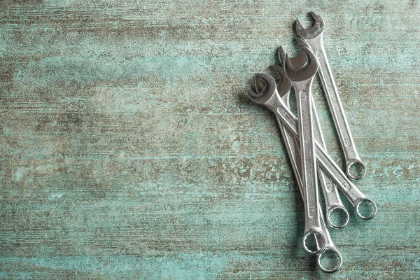 Klíč Chromovaný Vanad Průmyslový Klíč Starém Stole — Stock fotografie