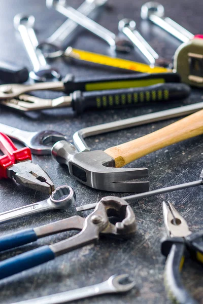 Werkzeuge Handwerkzeuge Für Handwerker Auf Altem Tisch — Stockfoto