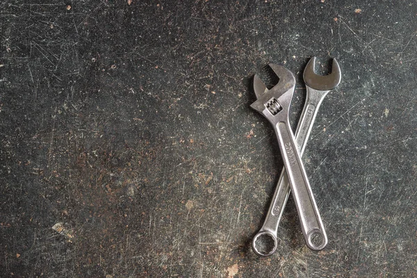 Klíč Chromovaný Vanad Průmyslový Klíč Starém Stole — Stock fotografie