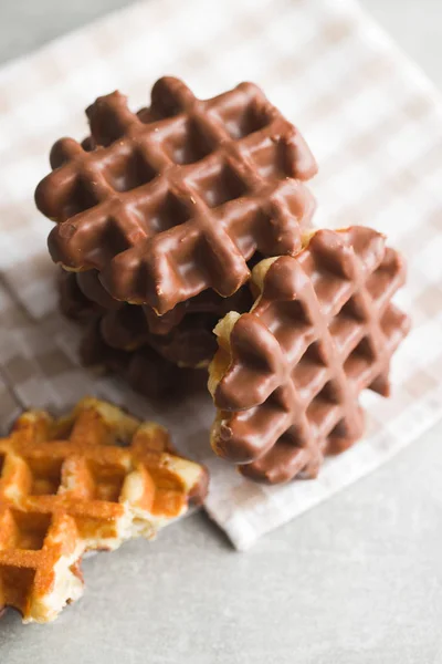 Waffle Çikolata Tepesi Ile Şekerli Çikolatam Tatlı — Stok fotoğraf