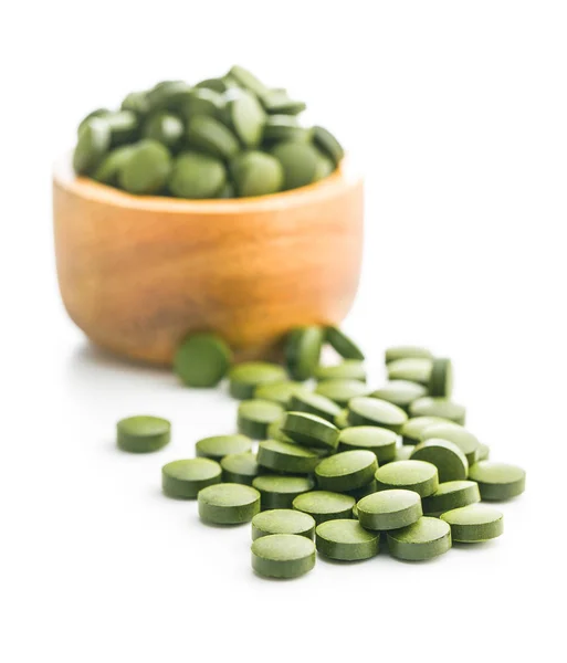 Green Chlorella Pills Green Barley Pills Isolated White Background — Stock Photo, Image