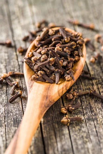 Carnation Dried Clove Spice Wooden Spoon — Stock Photo, Image