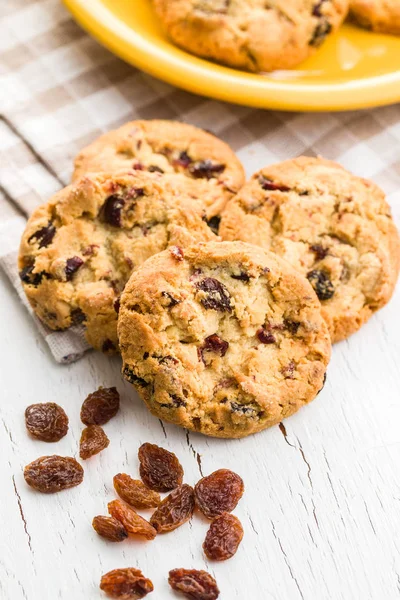 Dolci biscotti con uvetta . — Foto Stock