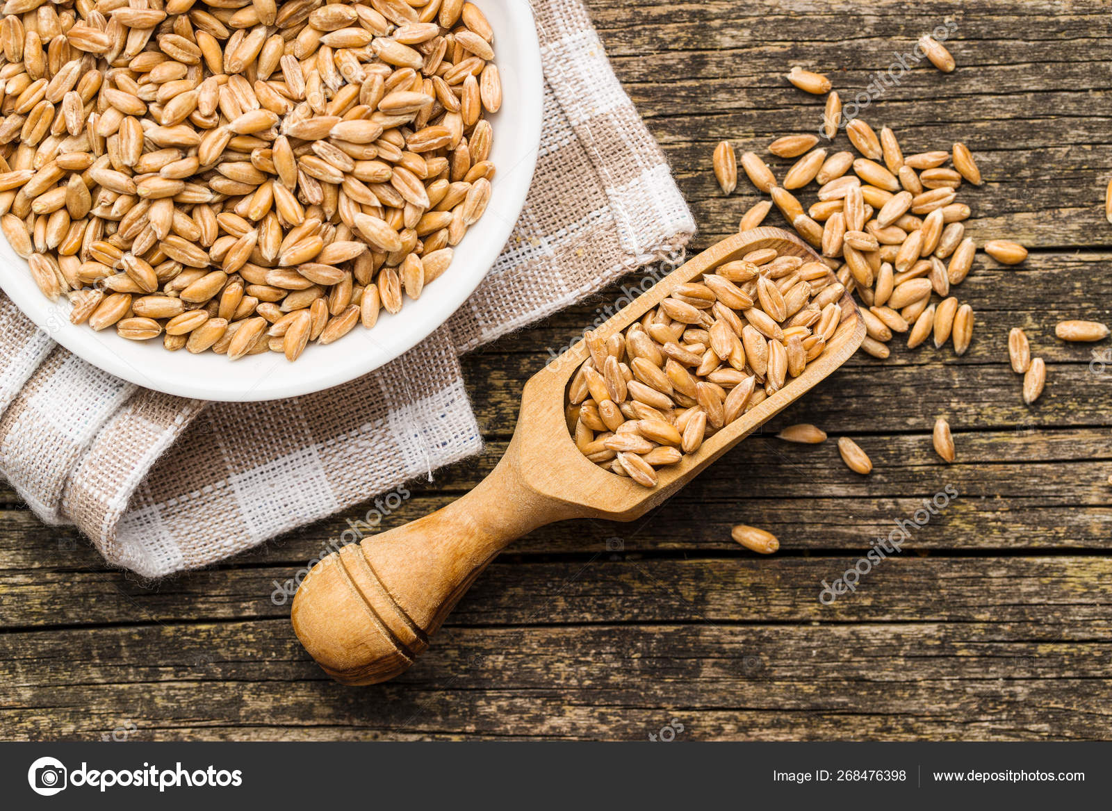 健康的斯佩尔特谷物. ——图库图片© jirkaejc #268476398