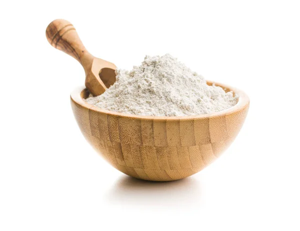 Whole grain wheat flour in bowl — ストック写真