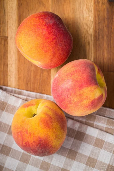 Персиковые фрукты . — стоковое фото