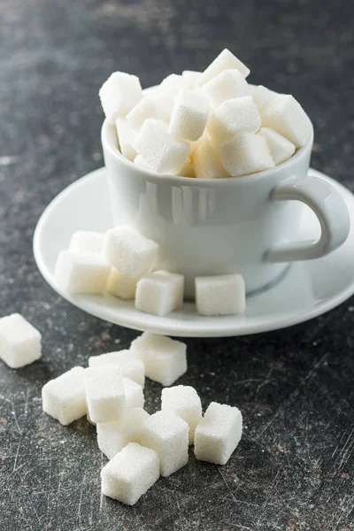 Sladké bílé kostky cukru. — Stock fotografie