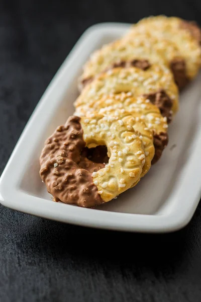 Biscuits doux anneaux. Cookies au chocolat. — Photo