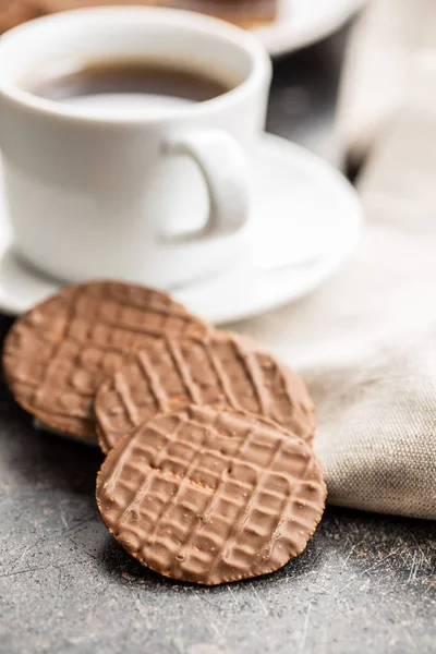 Dolci biscotti al cioccolato. Biscotti al cioccolato. — Foto Stock